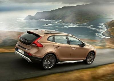 ������ v40 cross country ������